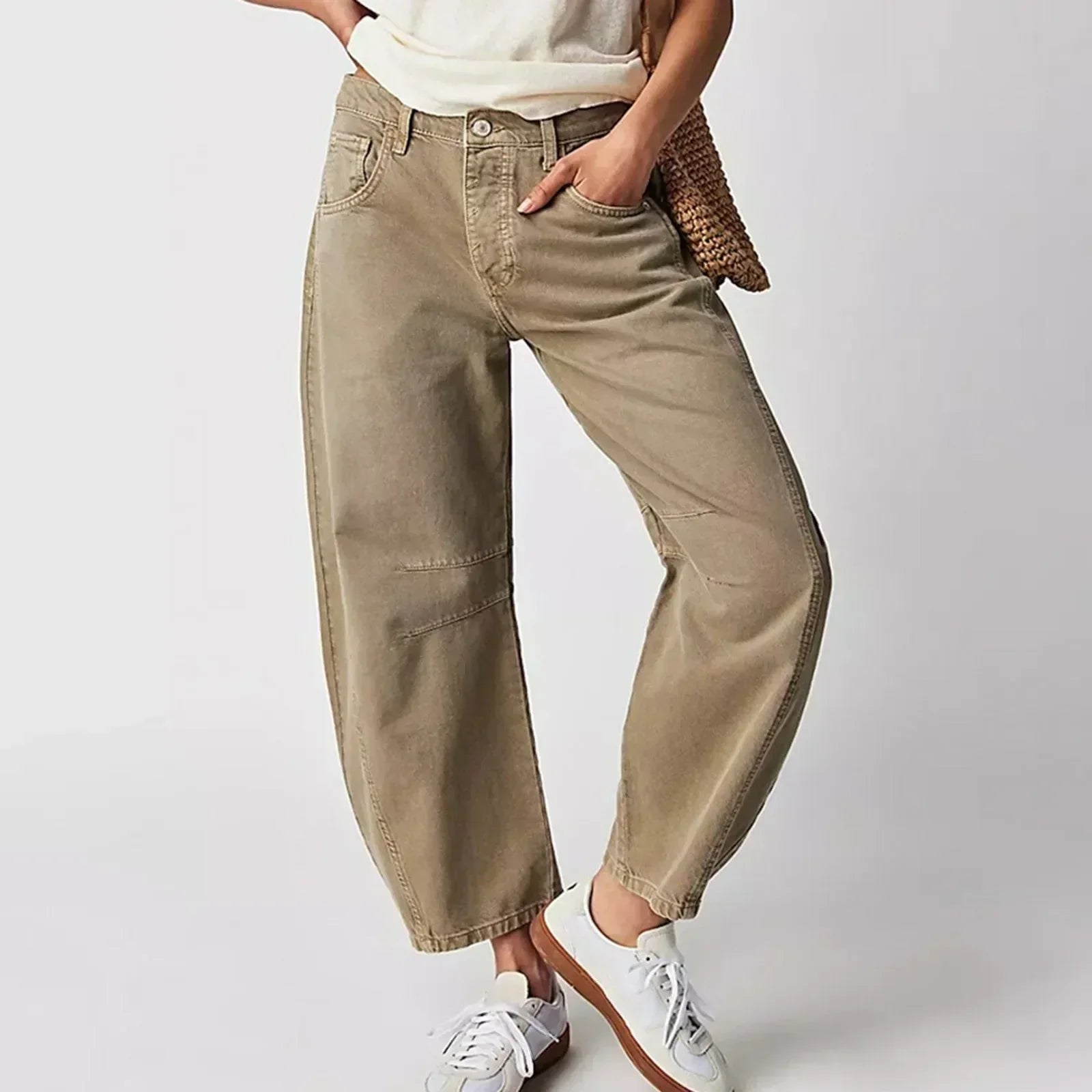 Trendy casual broek voor dames met een lichte pasvorm en modern design voor een stijlvolle look.